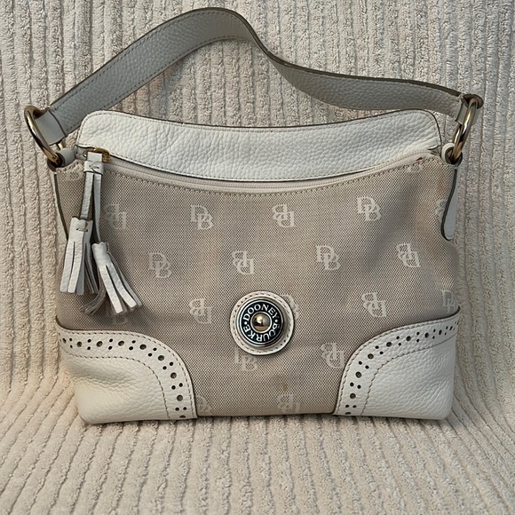 🔥!SALE! Dooney & Bourke Single Monogram Shoulder Bag - Picture 1 of 16